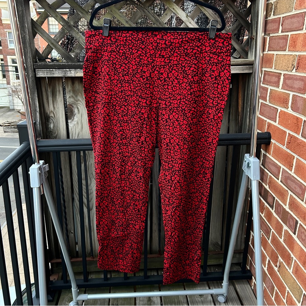 Counterparts Red and Black Animal Print Skinny Leg Pants 18 NWOT